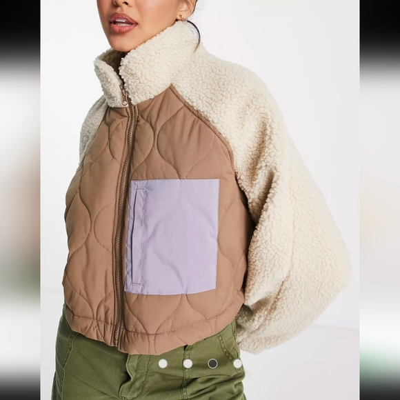 Crop Fleece Jacket with Stylish Purple Pocket - Picture 2 of 6